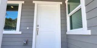 Charming 2 Bedroom Home for Rent in Martinez! Gallery 4
