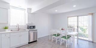 1017 South Bedford Street Gallery 5