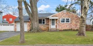 929 Heaton Pl Gallery 1