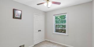 2852 YARN Court Gallery 17