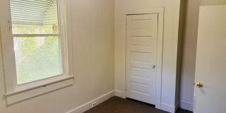 1226 Sizemore Street Gallery 17