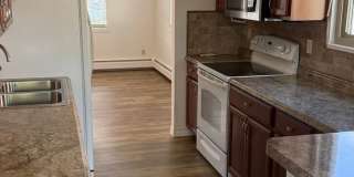 3 Bed 2 1/4 Bath Townhome Gallery 6