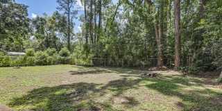 4 bed 2 bath house, Walk to Stadium!! Available July 2026 Gallery 44