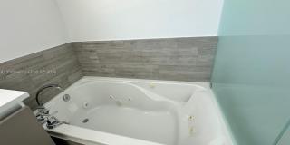 722 NE 15TH AVE #APARTMENT 2 FORT LAUDERDALE, FL 33304 Gallery 27