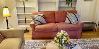 988 Memorial Dr. Gallery 6