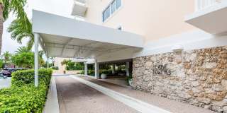 250 Bradley Place Gallery 21