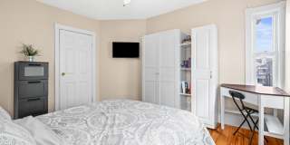 49 Franklin Avenue Gallery 40