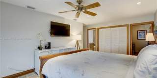 309 Oak St Gallery 37