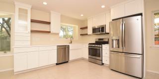 4/3 w/ Fenced yard & enclosed patio! Gallery 9