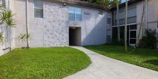 10385 N Kendall Dr Gallery 1