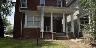 912 Oak Street - 1 Gallery 11