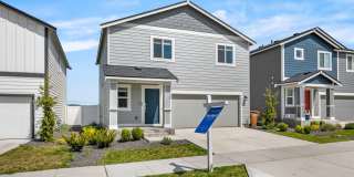 Beautiful 2022 Built Home With Views! Gallery 33