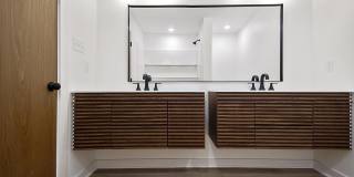 513 Algood Street Gallery 18