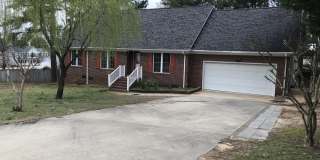 Beautiful Ranch Style Home for Rent Gallery 1