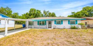 Spacious 3BR + Huge Bonus Den Minutes from Downtown Tampa Gallery 1