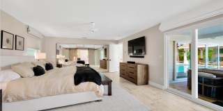 807 SNUG Island Gallery 68