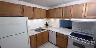 500 Executive Center Dr Gallery 1