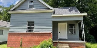 450 Derrick Street Gallery 1