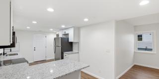 Fully Updated 2-Bed with Modern Finishes Gallery 13