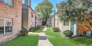 Summit at Champions Gallery 22