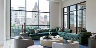 The Hadley Gallery 24