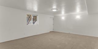 Spacious 5 Bed Kaysville Home with 3-Car Garage Gallery 26
