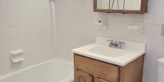 Carroll Court Gallery 10