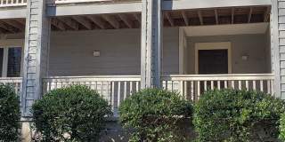 Chapel Hill / 4BR Mill Creek Garden-style Condo Gallery 1