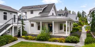 Modern Sammamish Cottage – Light-Filled Living in a Prime Plateau Location Gallery 1