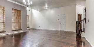 Spacious Home + East Edmond + 4 bedrooms Gallery 9