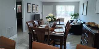 55 SE 14th Street Gallery 14