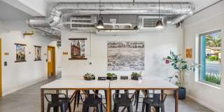 Pullman Modern Urban Apartments Gallery 46