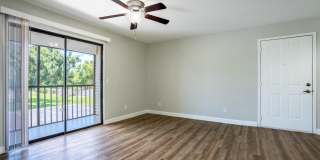 Seville Apartments. A Beautiful apartments is waiting for you to make it a Home. Great Specials Today! Gallery 10