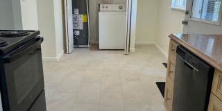 Spacious 3 Bedroom House with Attached Garage and Large Yard! Gallery 10
