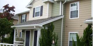 For Lease - 3 BR|2 BA Nautilus Cove Condo! Includes Water/Sewer, Garbage! Gallery 1