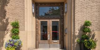 2001 S CALUMET Avenue Gallery 4