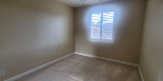 5 Bedroom Home Behind the Gate of Wisteria Place Gallery 20