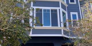 EPIC REA: Lovely 4 BR/3 BA 2 level Condo w/ Parking Gallery 1