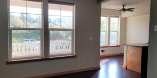 2 Bedroom in the Heart of Poulsbo Gallery 18
