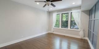 4004 North Bell Gallery 1