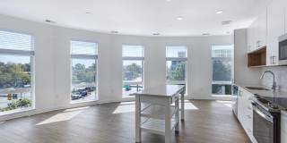 The Grayson Gallery 16