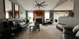 Room in 3 Bedroom Home at Sunburst Ln Gallery 5