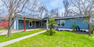 Charming 2-Bedroom, 1-Bathroom Retreat in North Austin!!! Gallery 3