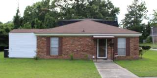 2 Bedroom 1.5 Bath W/ Formal Living & Family Room 2 Bedroom 1.5 Bath W/ Formal Living & Family Room Gallery 4