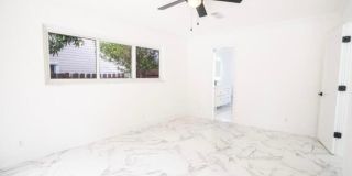 1070 SW 18th St. Gallery 9