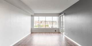 Luxe at Meridian Gallery 7