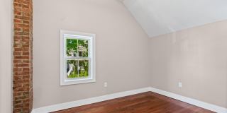521 Warren Street Gallery 42