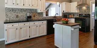 Rare Leasing Opportunity it in the Heart of Fort Smith/One Acre Lot w/City Views/Four Bed/3full+2Half Baths Gallery 4