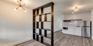 The Empire Gallery 12