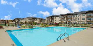 Club at Woodside Gallery 37